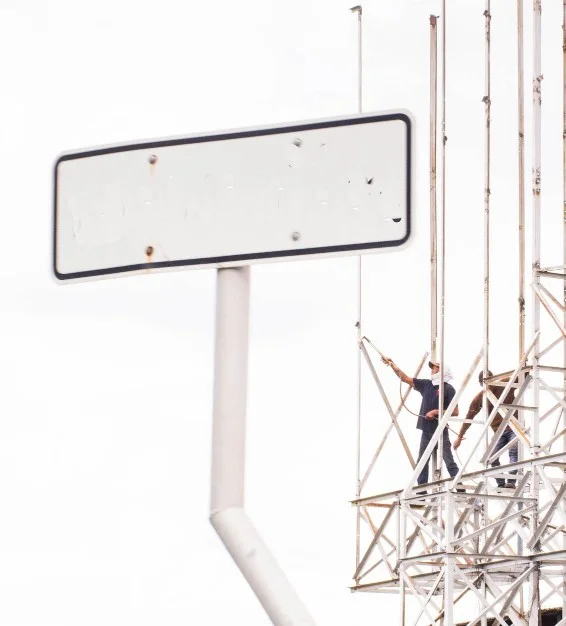 Yüksek Tabela Montajı